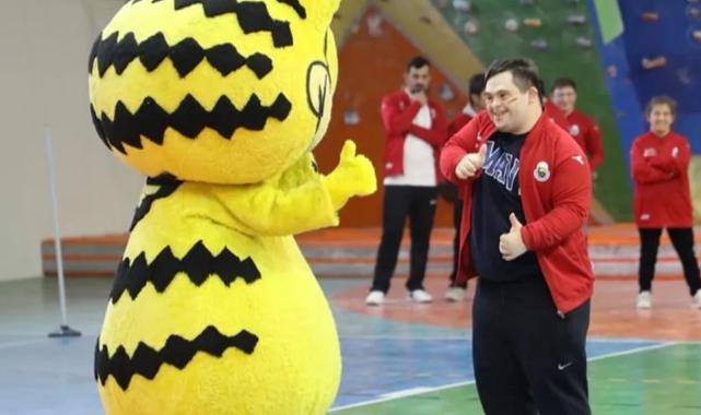 Bursa İnegöl’de ‘engelsiz saha’