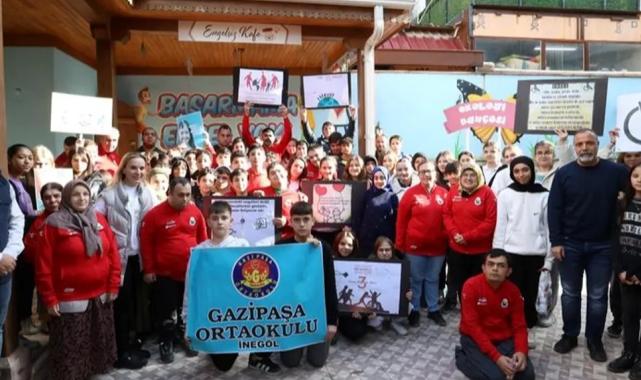 Bursa İnegöl’de Engelsiz Yaşam Merkezi’ne sürpriz ziyaret