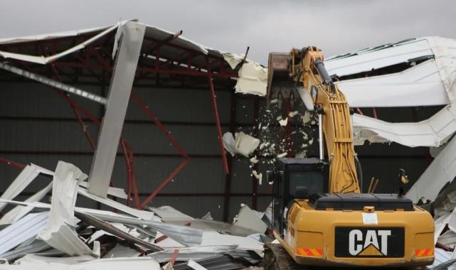 Bursa Nilüfer’de iki kaçak daha yıkıldı!