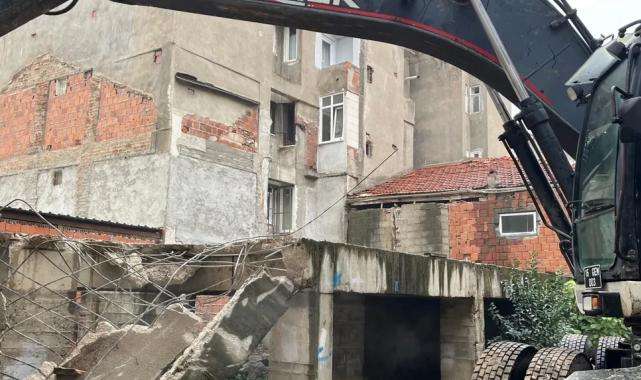 Bursa’da metruk bina temizliği