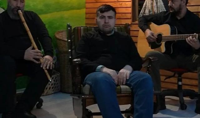 Bursa’da okuduğu şiirle büyük beğeni aldı