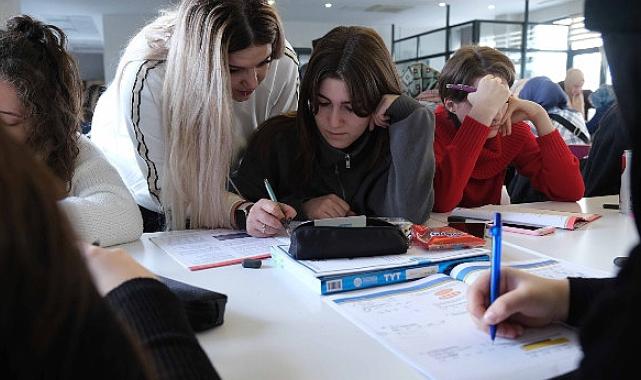 Büyükşehir’den gençlere başarı ve motivasyon kampı; Akademi Lise öğrencileri TYT için kampa girdi