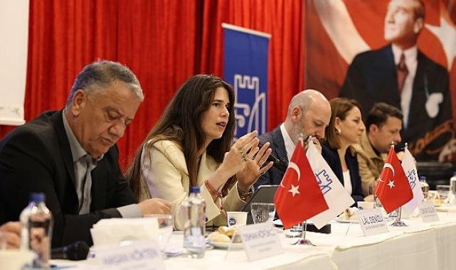 Çeşme’de ‘Esnaf Buluşması’ düzenlendi