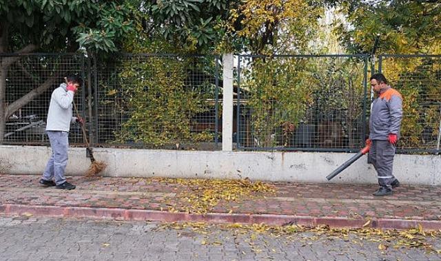 Çöp konteynerleri dezenfekte ediliyor