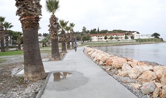 Didim Belediyesi Fen İşleri Müdürlüğü ekiplerince Sedef Koy’da bulunan yürüyüş yolu yenilendi.