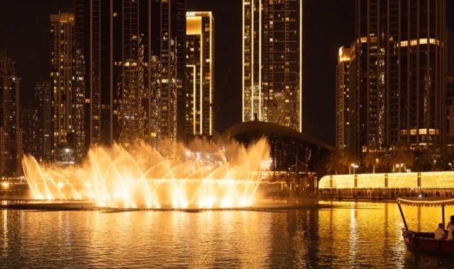 Dubai’deki ilk seferine ışıklar altında kutlama