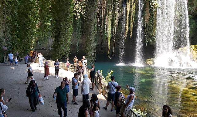 Düden Şelalesi 2024 yılında 840 bin ziyaretçiyi ağırladı