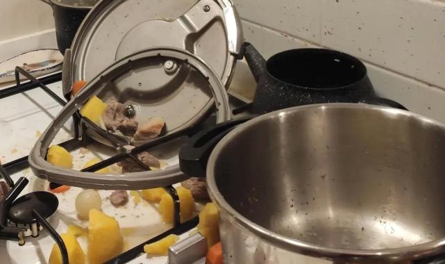 Düdüklü tencereler neden patlar?