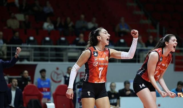 Eczacıbaşı Dynavit, CEV Şampiyonlar Ligi’nde çeyrek finalde