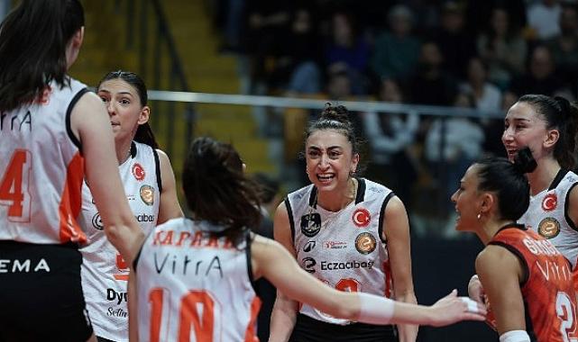 Eczacıbaşı Dynavit, ilk yarıyı galibiyetle tamamladı