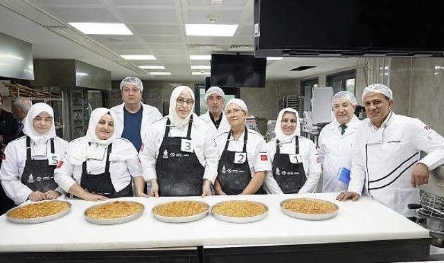 Enstitü İstanbul İsmek Kadınları En İyi Baklavayı Yapmak İçin Yarıştı