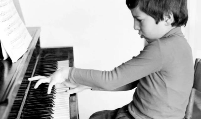 Fazıl Say yeni eserleriyle İzmir prömiyerinde