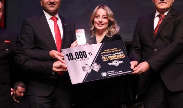 Halk müziği yarışmasında muhteşem final