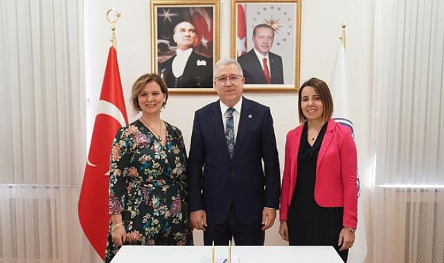 Hemodiyaliz hastalarının beslenme ve sıvı takibine yönelik yapay zeka destekli mobil uygulama geliştirecekler