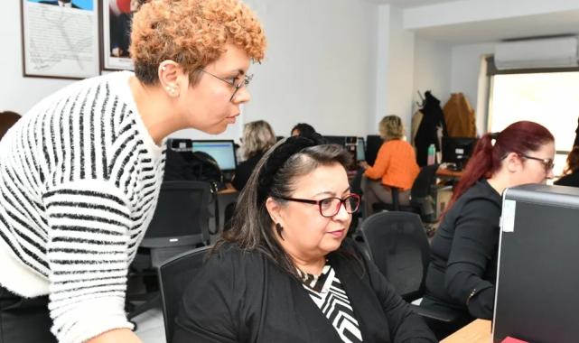 İzmir Çiğli’den ‘dijital’ destek