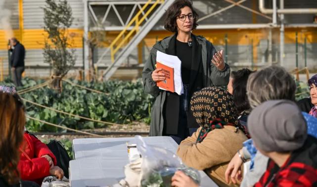 İzmir’de Bornovalı kadınlara toplumsal cinsiyet eşitliği