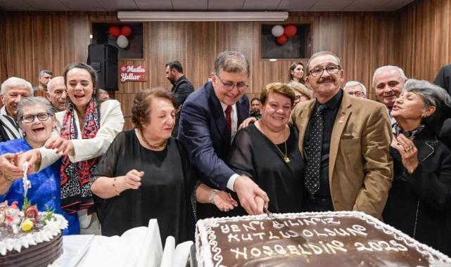 İzmir’de huzurevinde yeni yıla merhaba buluşması