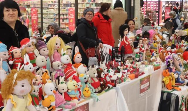 İzmit’te Yılbaşı İyilik Pazarı’nın ilk standı açıldı