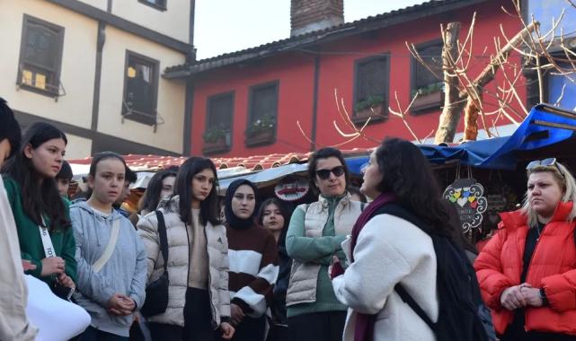 Kadim Bursa ‘adım adım’ geziliyor