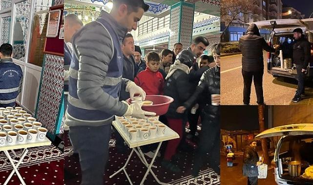 Kahramankazan Belediyesi, soğuk kış aylarında içleri ısıtmak için vatandaşlara her sabah sıcak çorba ikram ediyor.