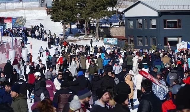 Kayseri Erciyes’e hafta sonu turist akını