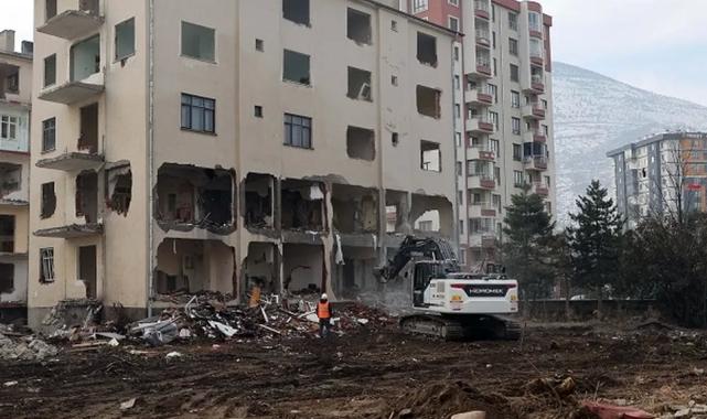 Kayseri Talas’ta yapılar sesle yıkılıyor