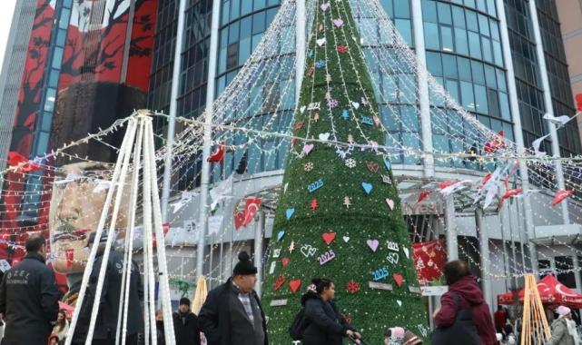 Kocaeli’de yeni yıl coşkusu tüm hızıyla devam ediyor