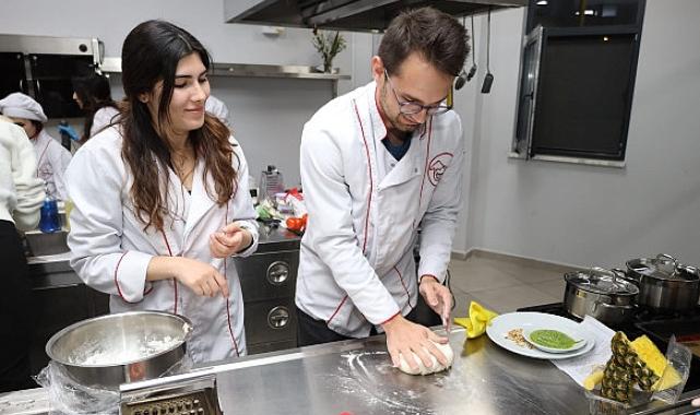 Kocaeli’nin geleceği gençlerle şekilleniyor