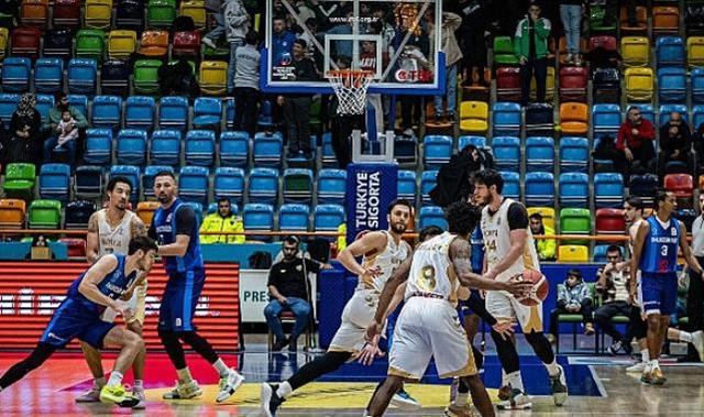 Konya Büyükşehir Belediyespor İç Sahada Hata Yapmadı