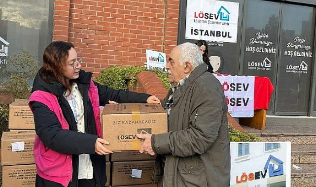 LÖSEV Mutlu Et Paketlerini Ataşehir’de Dağıtmaya Devam Ediyor