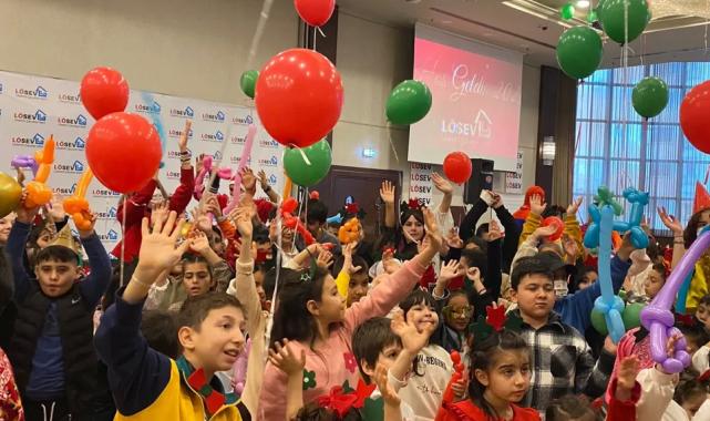 LÖSEV yılbaşı partileriyle moral oluyor