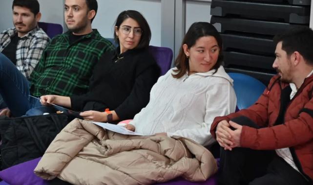 Manisa Büyükşehir anne adaylarını doğuma hazırlıyor