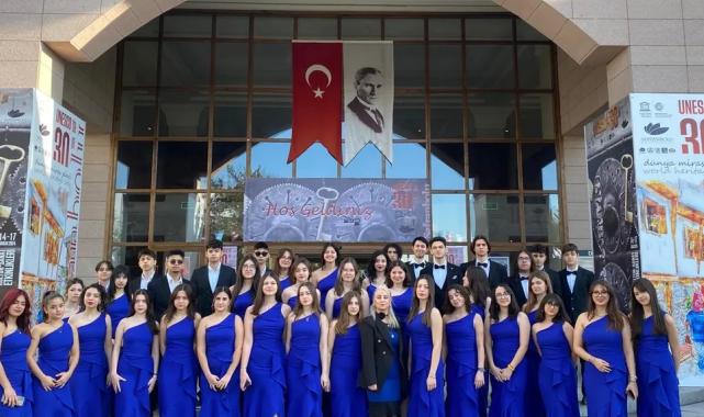 Manisa Büyükşehir Korosu, Korolar Maratonu’nda sahne aldı