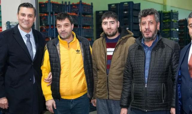 Manisa’da Başkan Zeyrek hal esnafı ile bir araya geldi