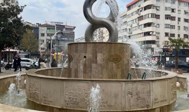 Manisa’da kentin havuzlarına Büyükşehir bakımı