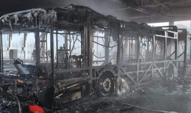 Manisa’da otobüs yangını! Ulaşımı aksatmayacak