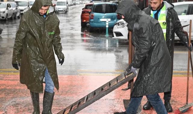 Manisa’da ‘sağanak’ mesaisi