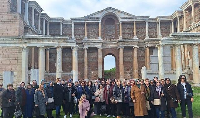 Manisalı Kadınlar Salihli İlçesindeki Güzellikleri Keşfetti