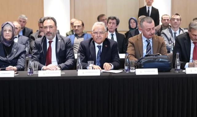 Memduh Büyükkılıç’tan Konya çıkarması