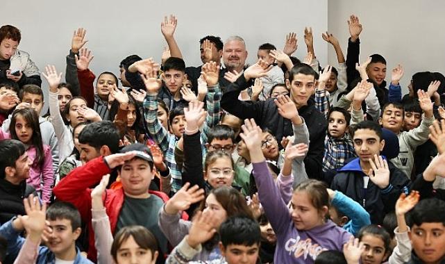 Menemen’de özel çocuklarla çok özel kutlama