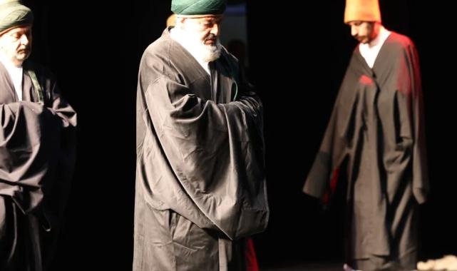 Mevlana aşkı salona sığmadı