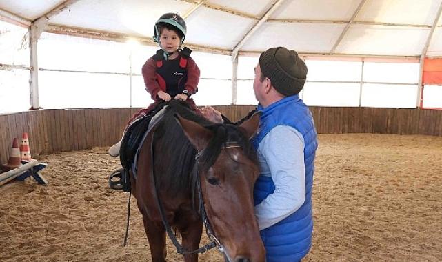 Minik biniciler sertifikalarını aldı