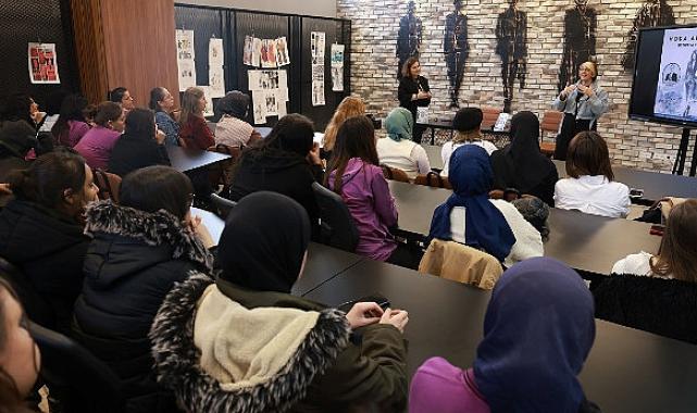 Modaya yön verenler gençlere cesaret aşıladı; “İletişim dilinizi doğru ve etkili kullanın”