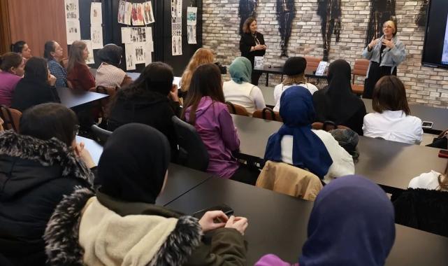 Modaya yön verenler Kocaeli’de gençlere cesaret aşıladı