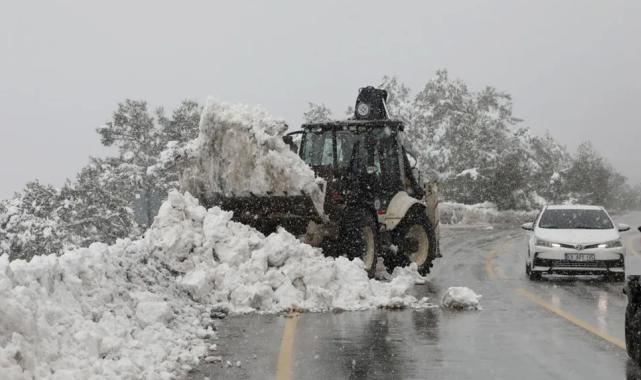 Muğla’da yollardan beyaz örtü kaldırıldı