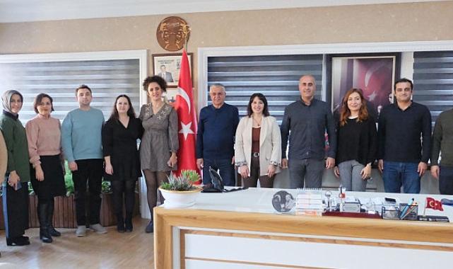 Öğretmenler Başkan Topaloğlu’nun yeni yılını kutladı