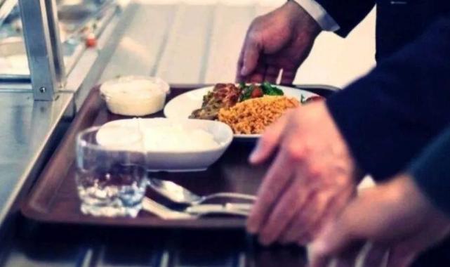 SGK’dan çalışanların yemek hakkı ile ilgili düzenleme