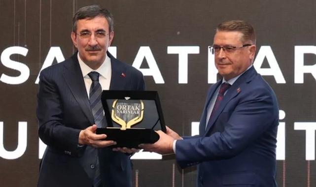 TİSK’ten BESOB’a ‘Dijital Gelişim’ ödülü