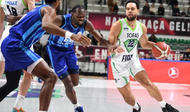 Tofaş evinde galibiyetine devam ediyor