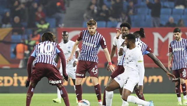 Trabzonspor 2-2 Kasımpaşa (Maç Sonucu) Trabzon’da kazanan çıkmadı!